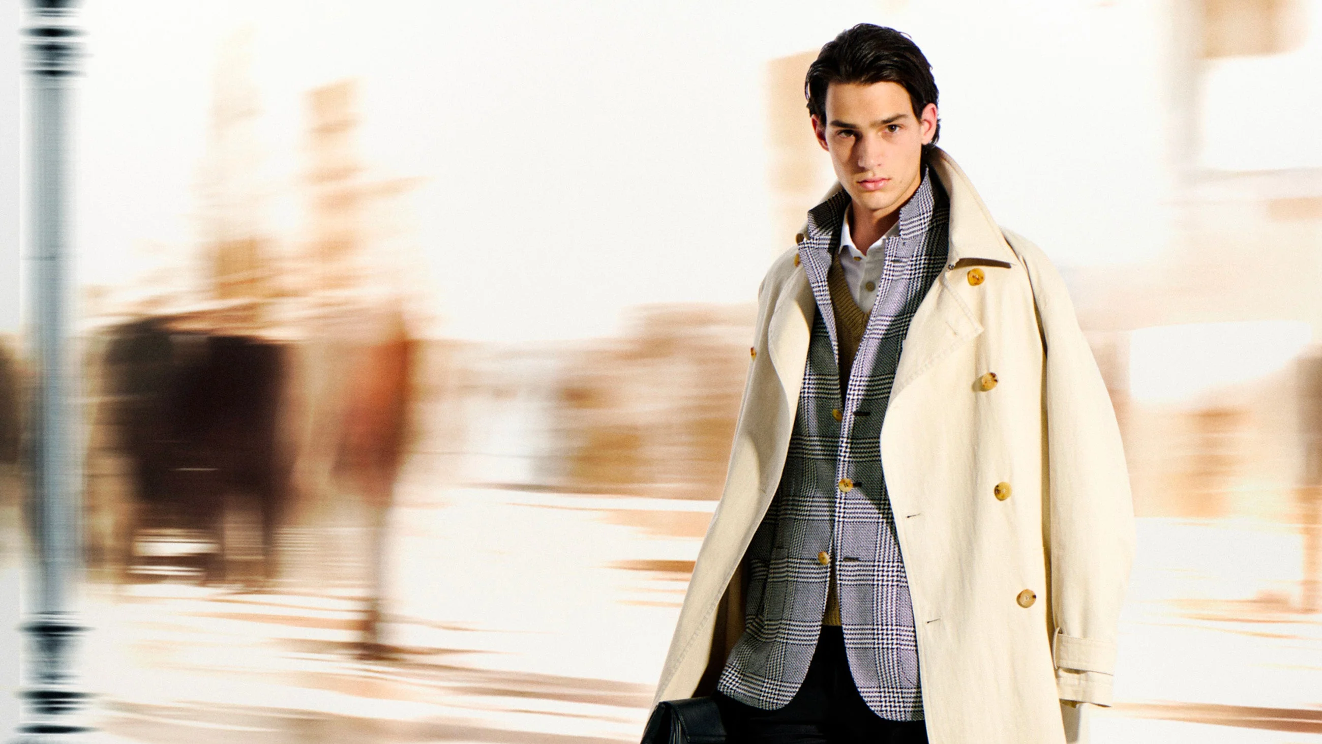 Artisanal Excellence, Timeless Italian Style